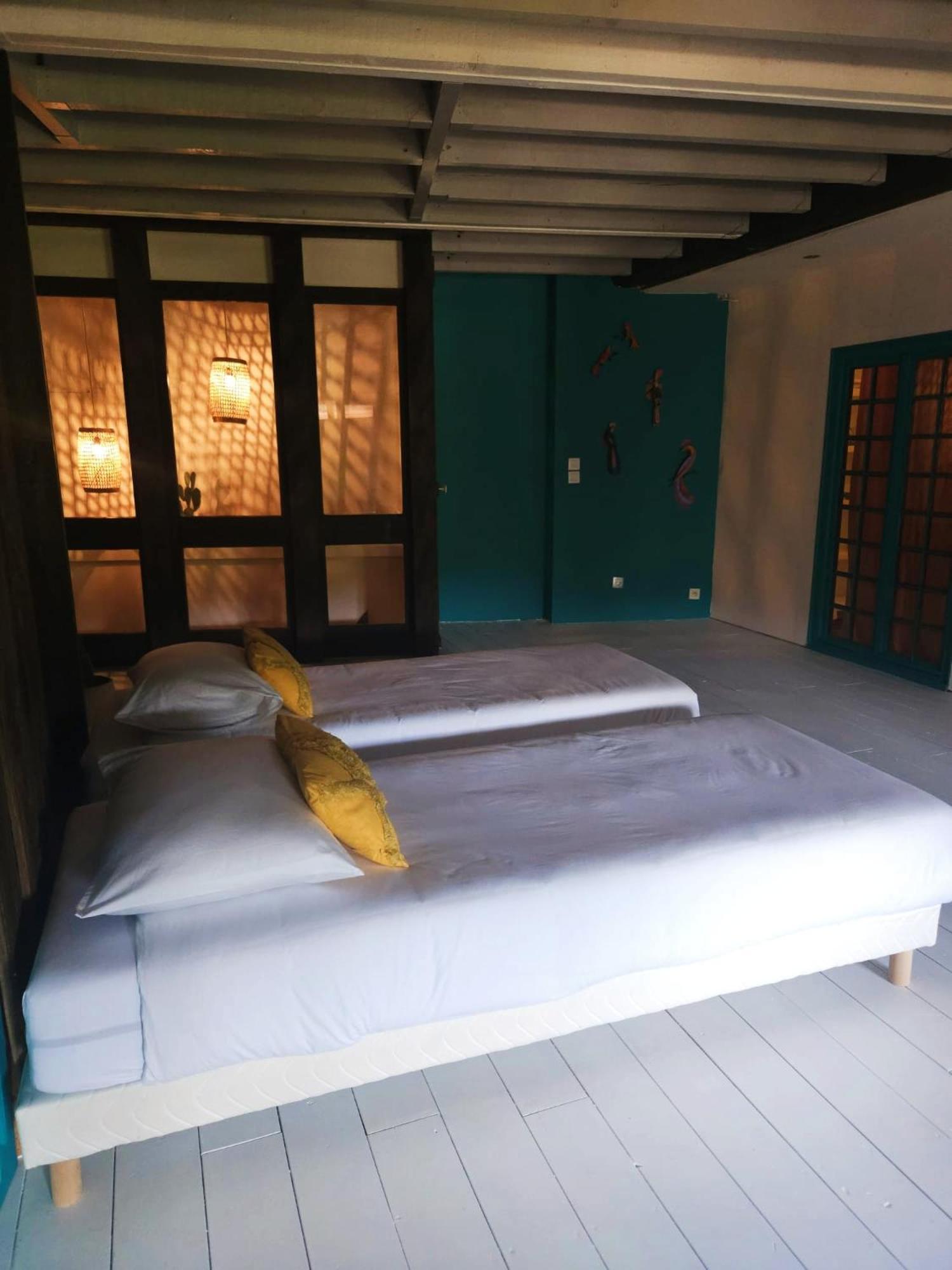 Villa Calma - Maison D'Hotes & Spa Mottier ภายนอก รูปภาพ